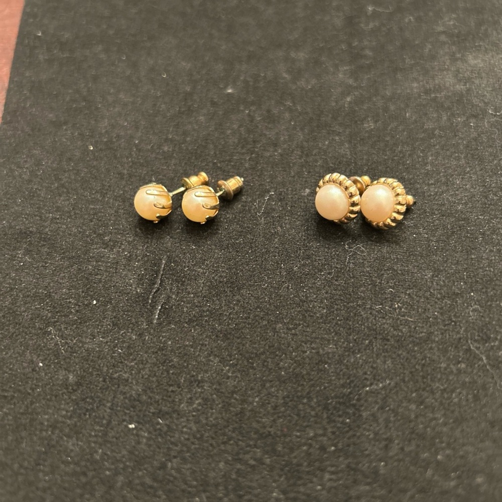 Chic Gold and Cream Stud Earrings - Picture 2 of 6